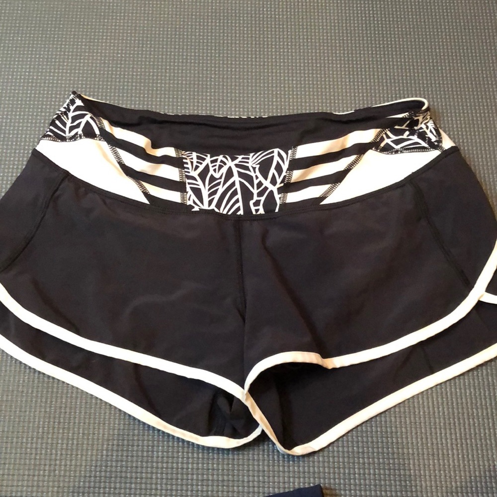 Size 4 lululemon black running shorts